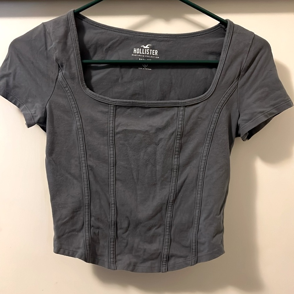 Hollister crop top